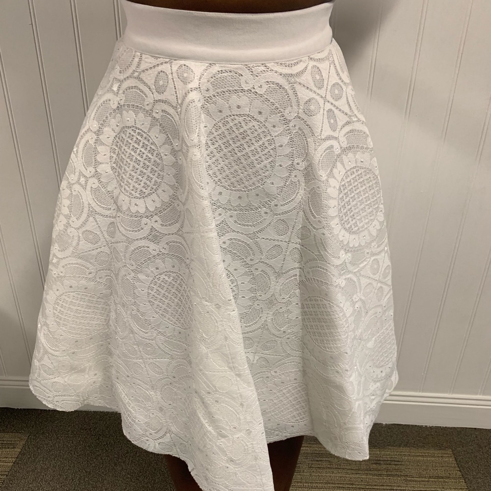White Midi skirt